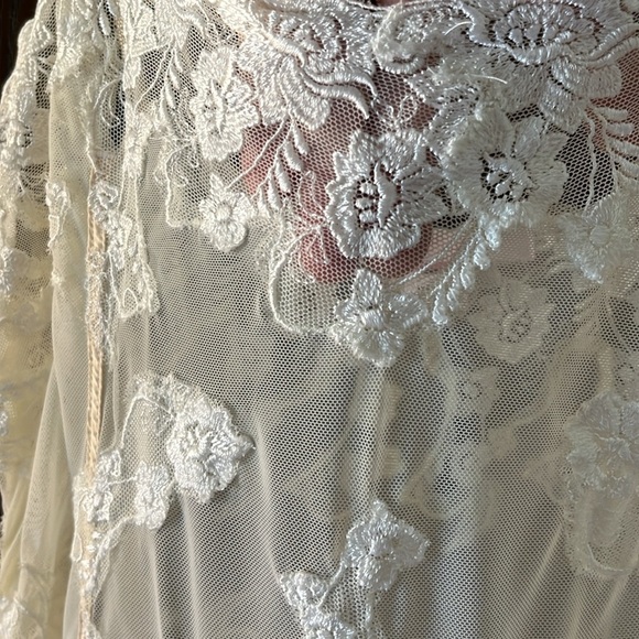 Victoria Secret spaghetti strapped nightgown. Short with see through top. Size L - Picture 2 of 6